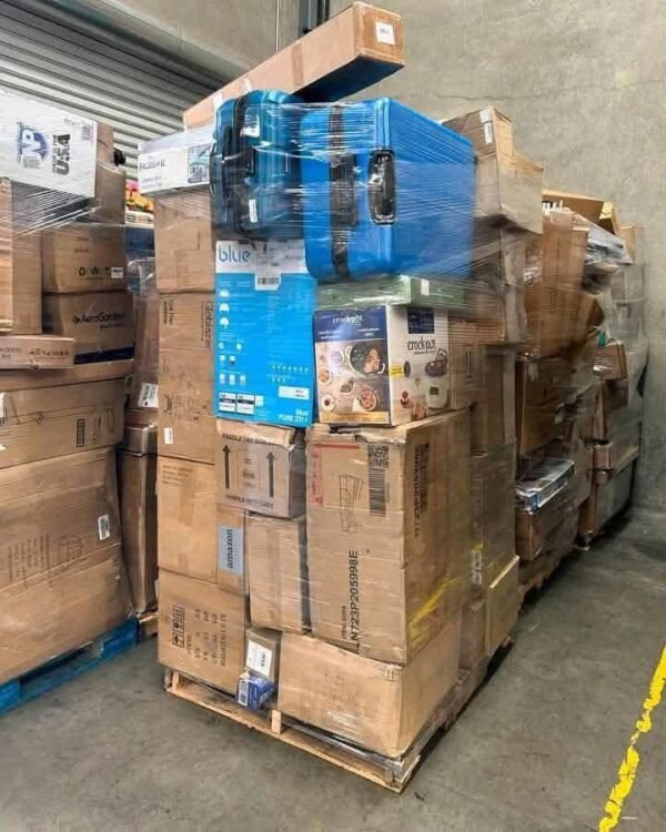 FB_IMG_1751376475298 Amazon pallets