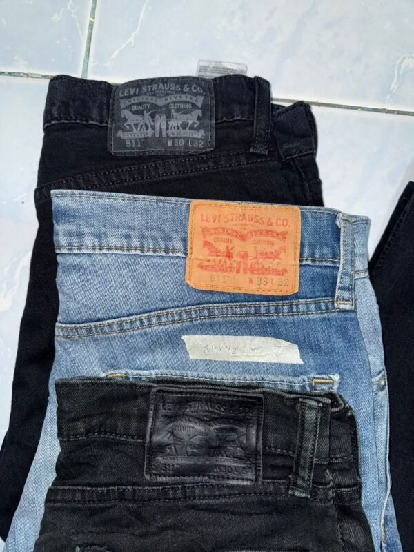 WhatsApp Image 2026-04-28 at 07.18.11 LEVI'S JEANS