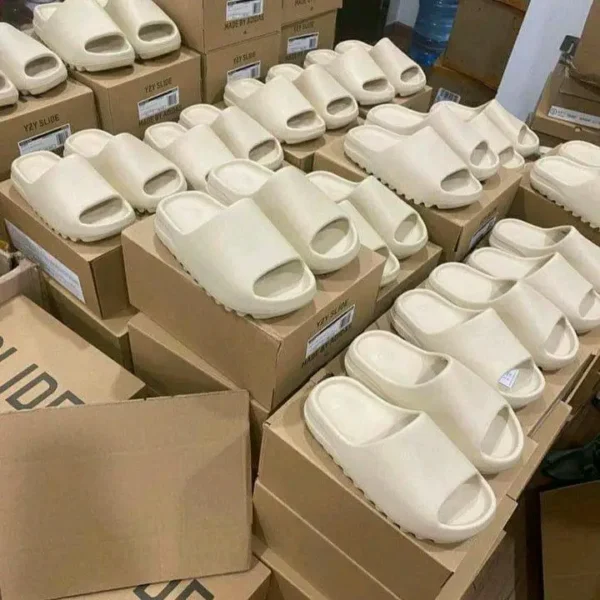 photo_5_2025-01-15_11-42-49 Yeezy Slides Pallet