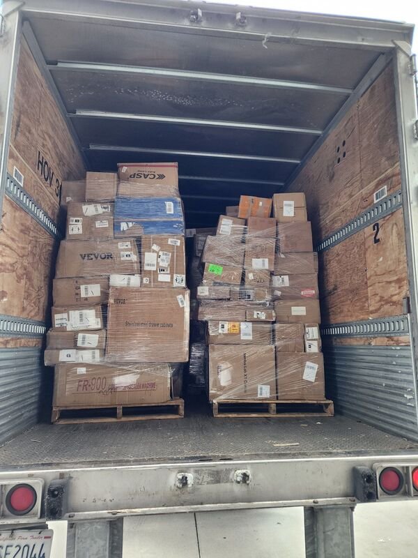 Wholesale Pallets Near Me: Premium Bulk Truckloads Liquidation for Resellers