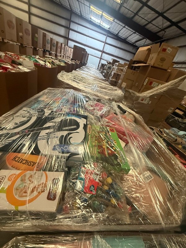 TOYS Truckload